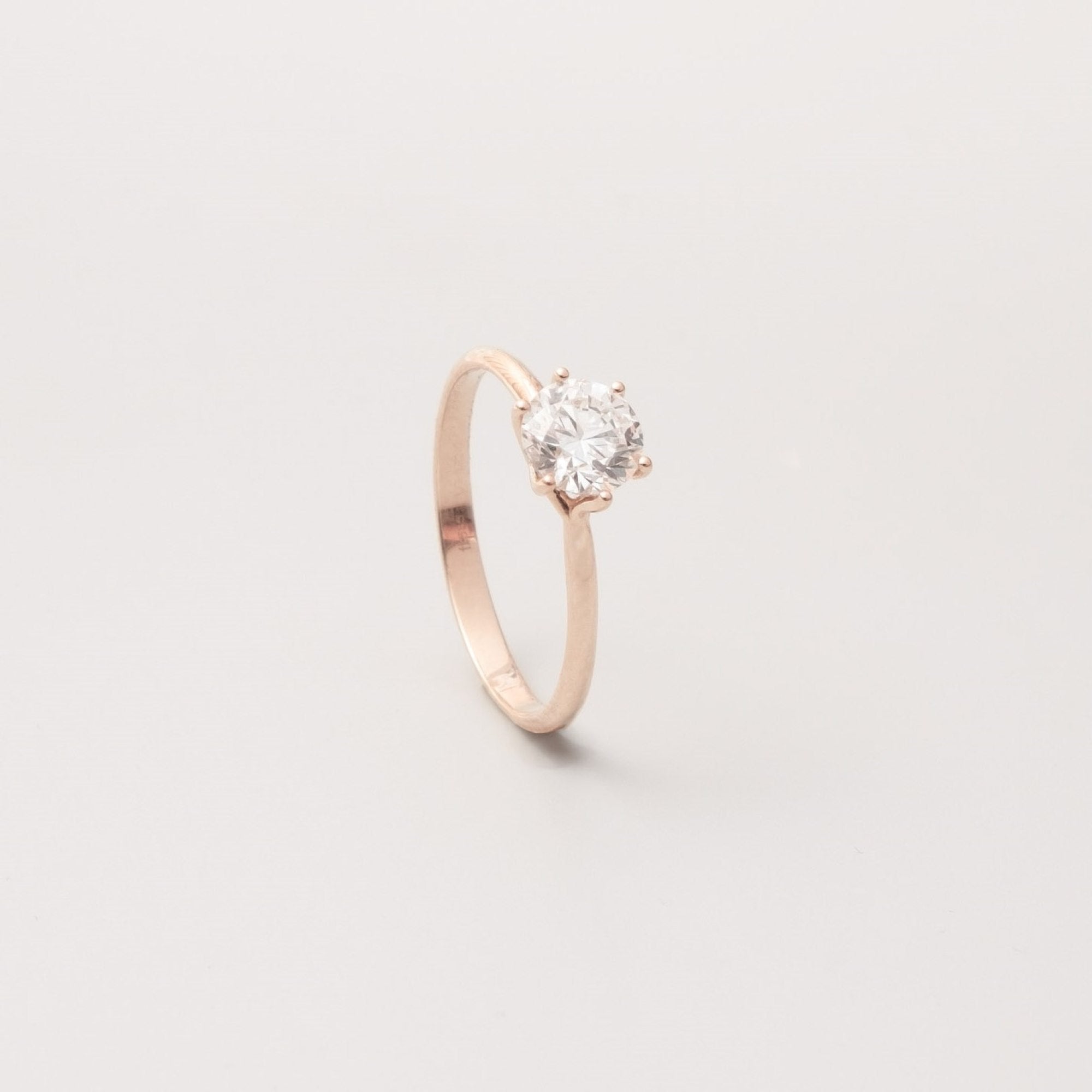 the eternal engagement ring | solid gold