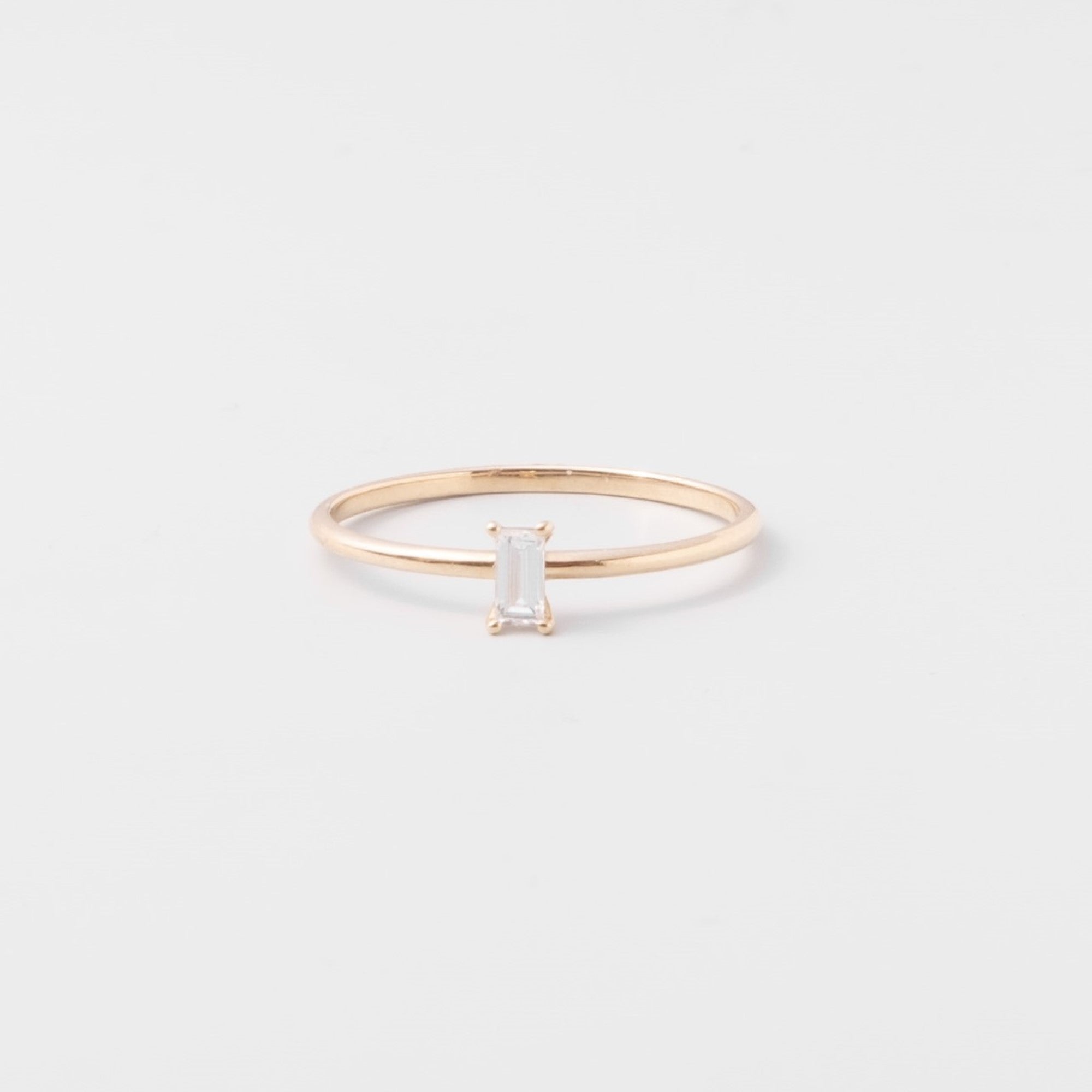 Ring mit Diamant in Baguette-Schliff in Echtgold